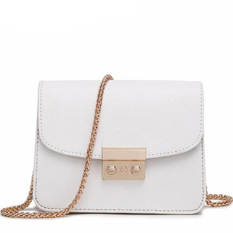 Chain Fashioned Crossbody Bag