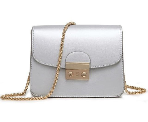 Chain Fashioned Crossbody Bag
